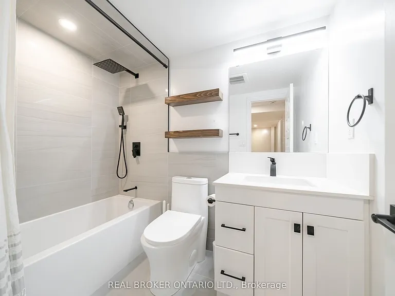 22 Yucatan Rd #LOWER — Photo 15