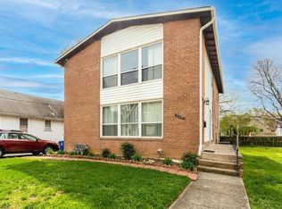 922 19th St S B2, Arlington, VA 22202