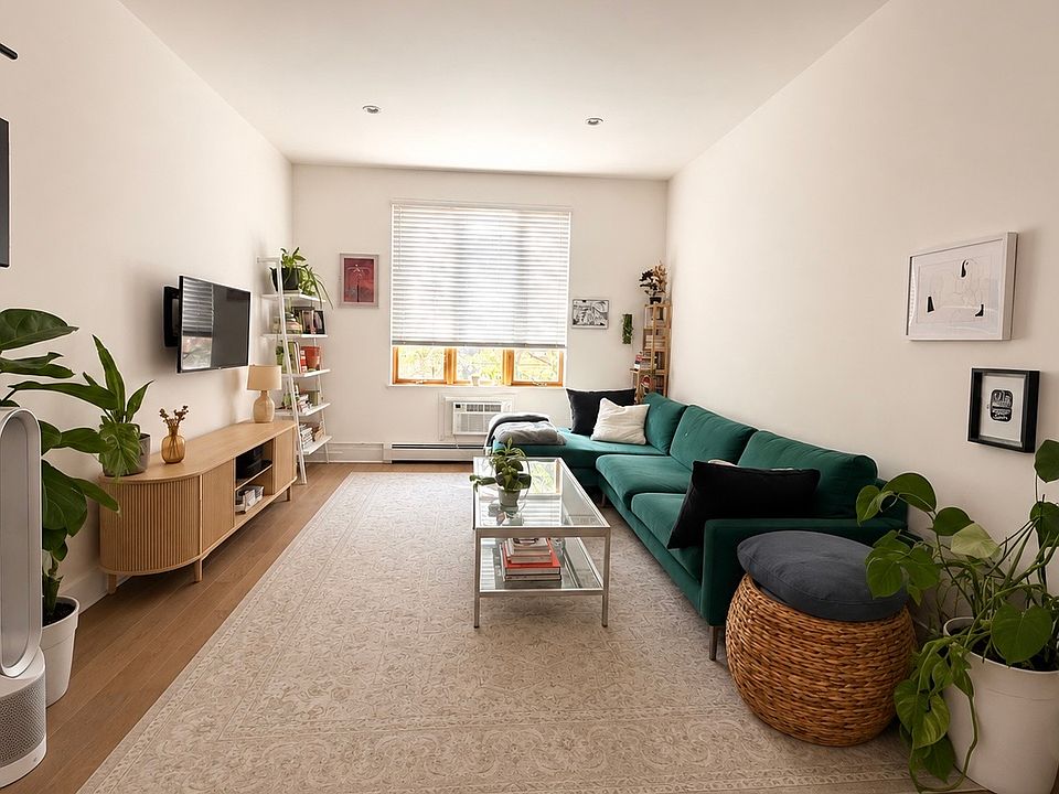 1st image of 228 Suydam St APT 2R