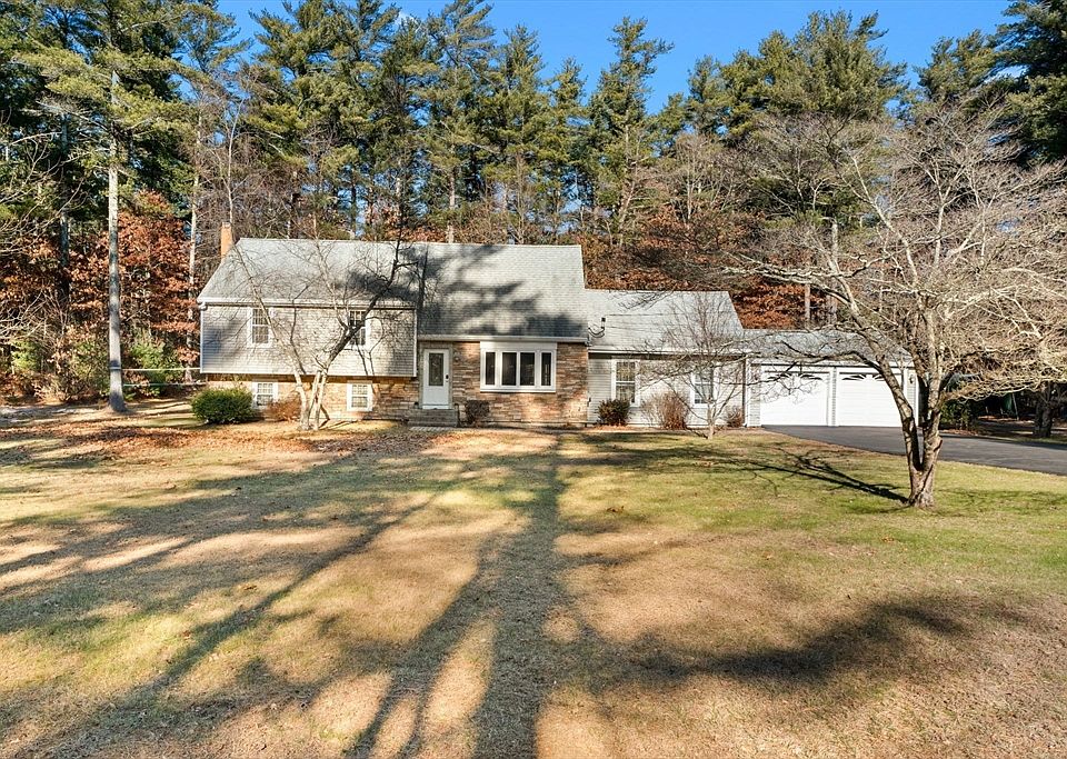 1st image of 2 Woodview Dr