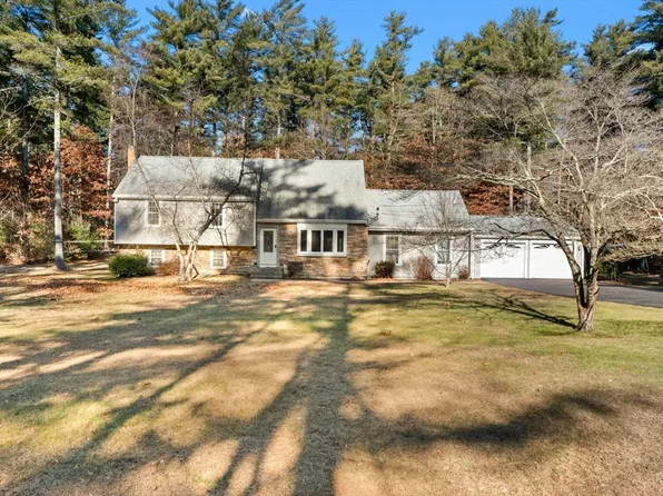 2 Woodview Dr, Lakeville, MA 02347