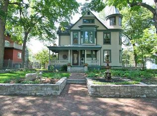 629 E 15th St, Alton, IL 62002