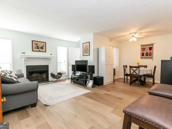 1325 Branch Dr, Tucker, GA 30084