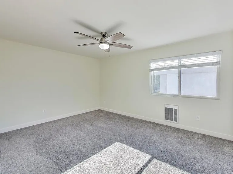 1654 Hollenbeck Avenue — Photo 13