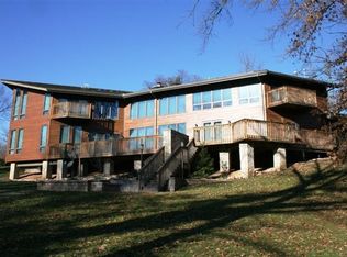 4214 E Ridgeview Dr, Springfield, MO 65809