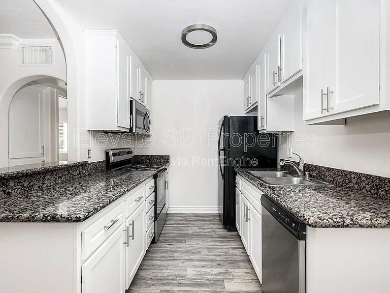 Playa Blanca Apartment Homes — Photo 16