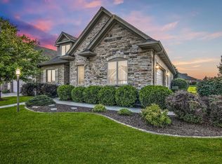 10233 Florida Ln, Crown Point, IN 46307