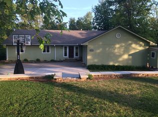 3012 N Hughmount Rd #706, Fayetteville, AR 72704