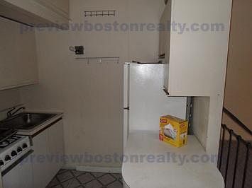 2nd image of 153 Brighton Ave #Je9
