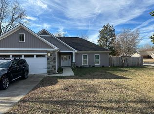 1100 Kinsey Dr, Huntsville, AL 35803