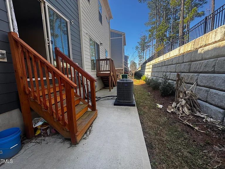 946 Channing Park Cir — Photo 49