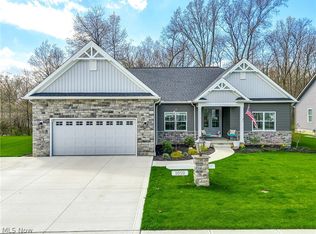 1050 Wayne Trl, Vermilion, OH 44089
