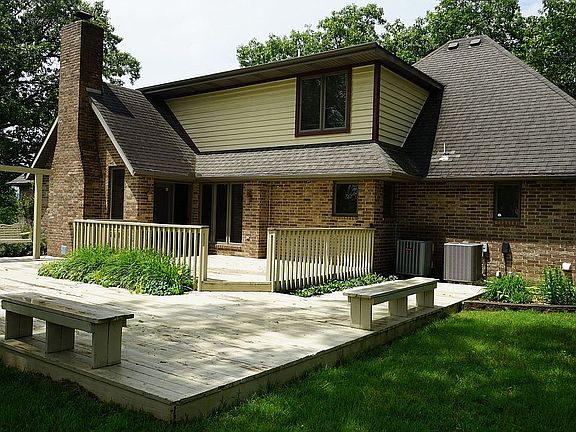 All Brick, Classic Design