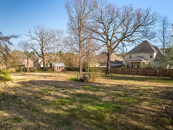 4th image of 4407 Gooch Dr