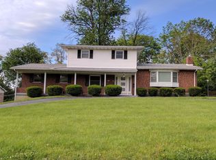 2360 Larkfield Dr, Cincinnati, OH 45237