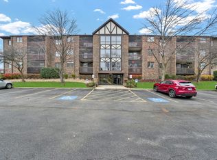 10351 Menard Ave APT 322, Oak Lawn, IL 60453