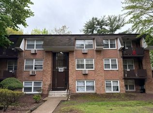 180 Kearsing Pkwy APT B, Monsey, NY 10952