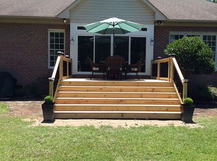 126 Southern Hills Dr, New Bern, NC 28562
