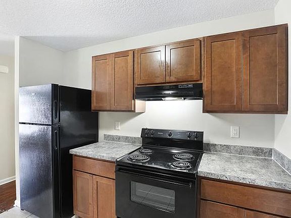 4th image of 6808 Norwood Dr