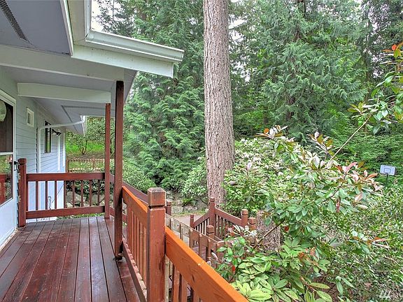 Enjoy this covered front porch.
