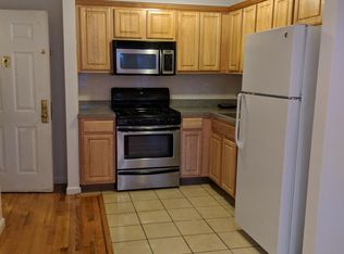 71-42 160th St #1R, Fresh Meadows, NY 11365