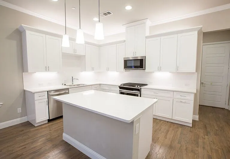 8586 Church St — Photo 25