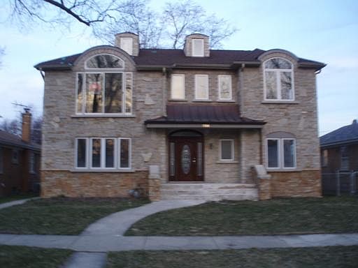 1st image of 7704 N Lowell Ave