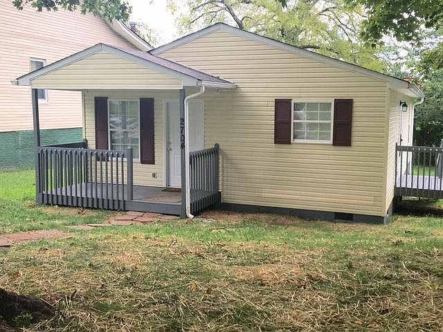 1st image of 2704 E 5th Ave