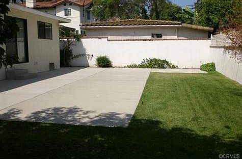 3rd image of 613 Calle De Arboles