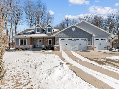 1143 Ava Ct, Neenah, WI, 54956