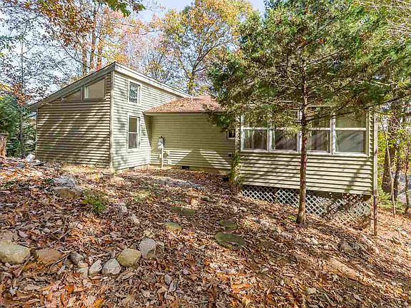 4th image of 511 Flower Dr