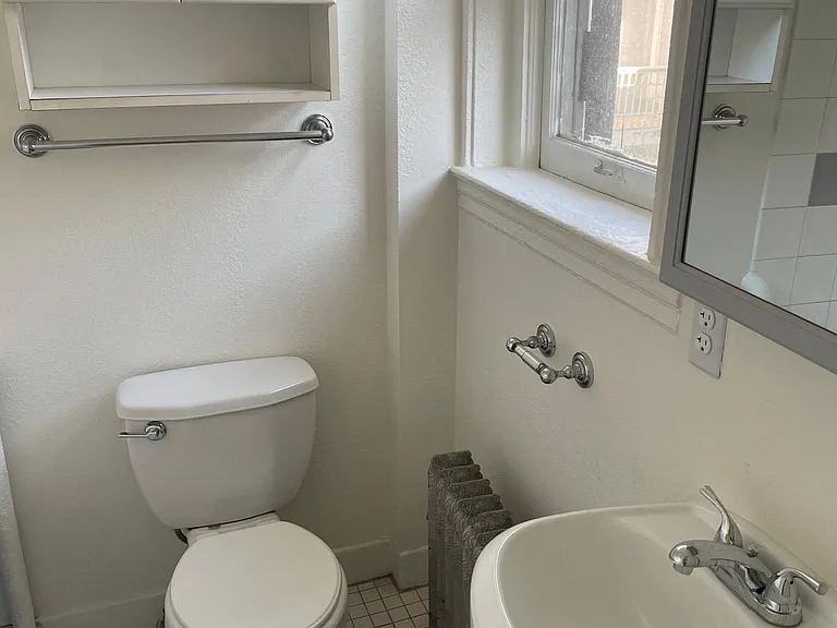 215 E 11th Ave #D5 — Photo 11