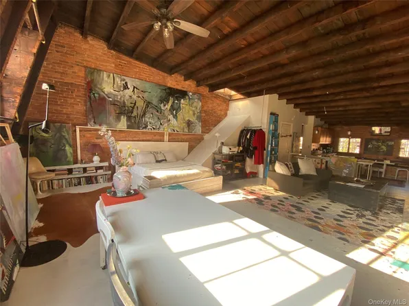 271 E East 7 Street #5, New York (Manhattan), NY 10009