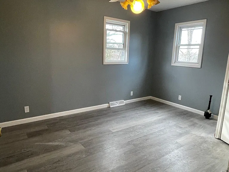 2807 Craighead Ln — Photo 4