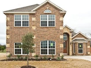 726 Cross Creek Dr, Cedar Hill, TX 75104
