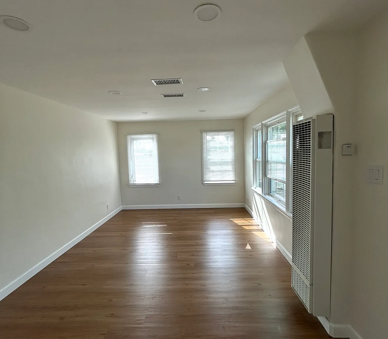 1 bed, 660 sqft, $2,100 — Photo 4