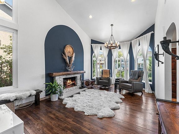 5th image of 11707 Garrick Ave