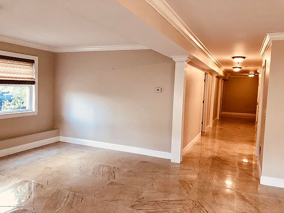 2nd image of 180 Greenleaf Ave #1