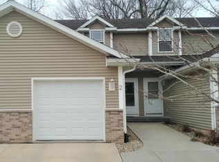 239 38th Street Dr SE APT 2, Cedar Rapids, IA 52403