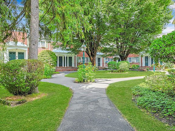 4th image of 590 Bedford Road #1A