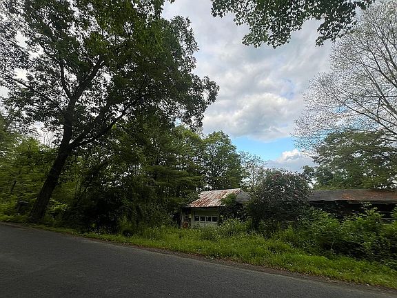 4th image of 333 Whitfield Rd