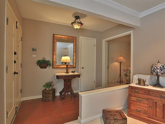 4th image of 5604 Wedgmont Cir N
