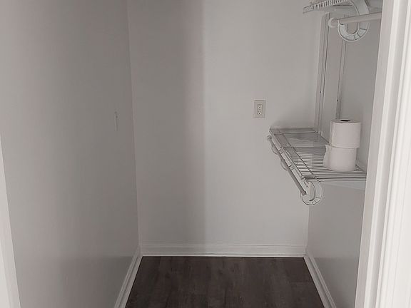 5th image of 225 Clarkson St