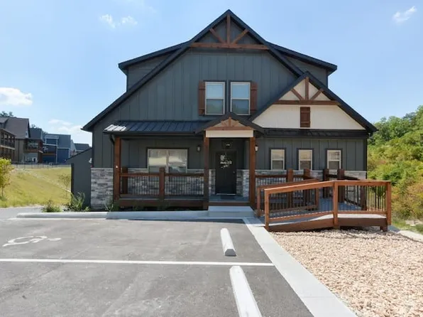 280 Lakefront Dr, Branson, MO 65616