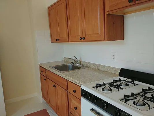 Rented by Elite Team Realty LLC | media 7