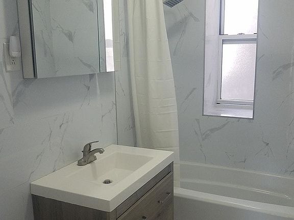 5th image of 163 Eastern Pkwy APT B2