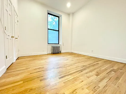Rented by HOLTON REAL ESTATE INC. | media 7