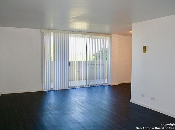 2nd image of 7039 San Pedro Ave APT 504