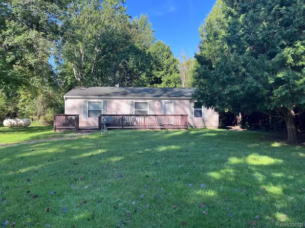 3435 Bowers Rd, Attica, MI 48412
