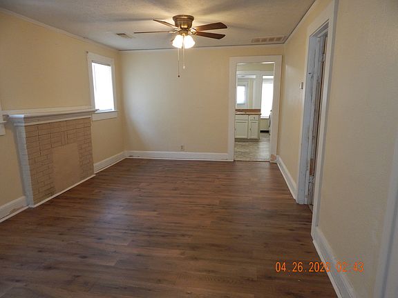 Living Room 21 ft by 13 ft